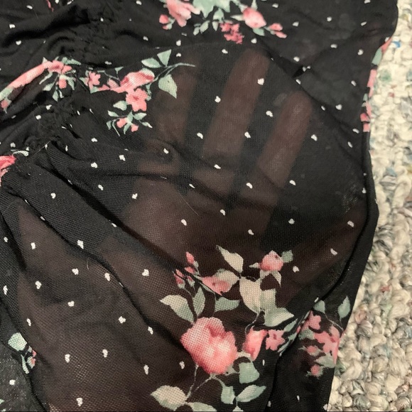 floral sheer cinched V neck long sleeve mesh top - Picture 2 of 4